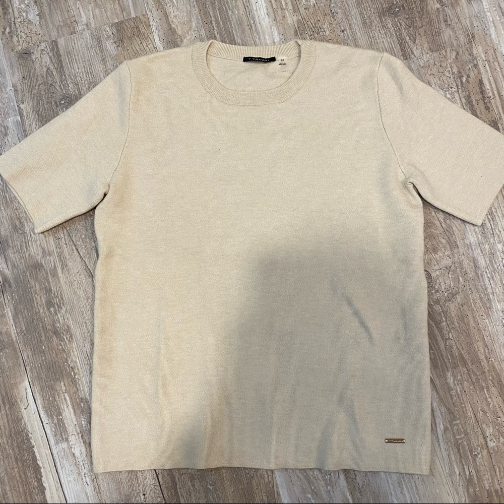 T Tahari sweater short sleeve beige size small